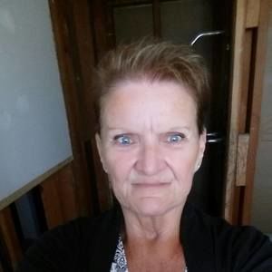 Meet your Posher, Debbie